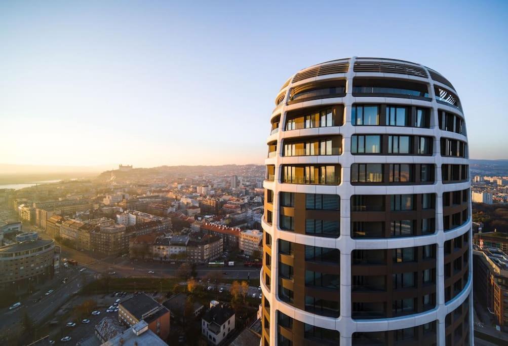 Sky-Park Flat&Parking Apartman Pozsony Kültér fotó